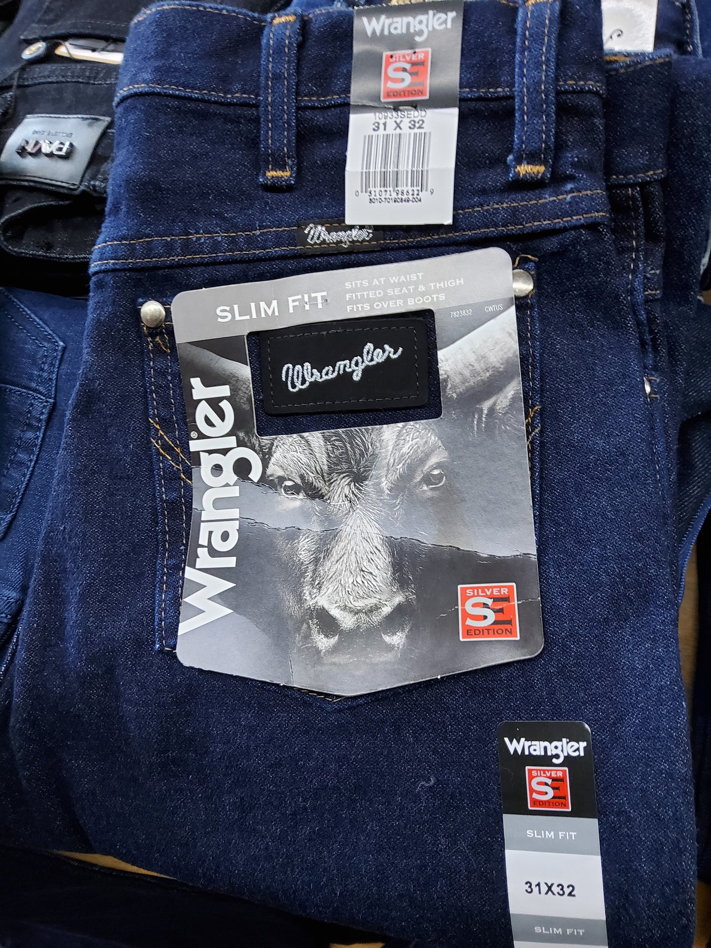 Wrangler dark blue